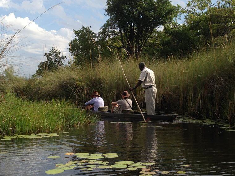 Mokoro tocht bij Kanana Camp Okavango Delta Botswana