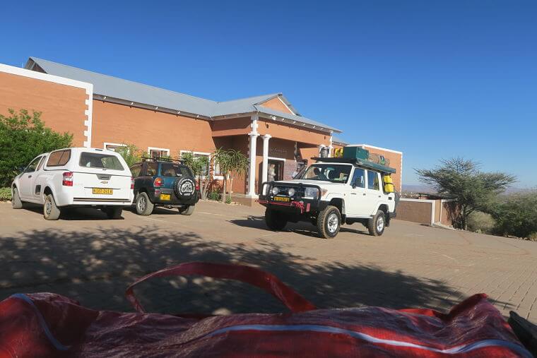 Mambulu Safaris fully equipped Toyota Land Cruiser voor de River Crossinng Lodge in Windhoek Namibië