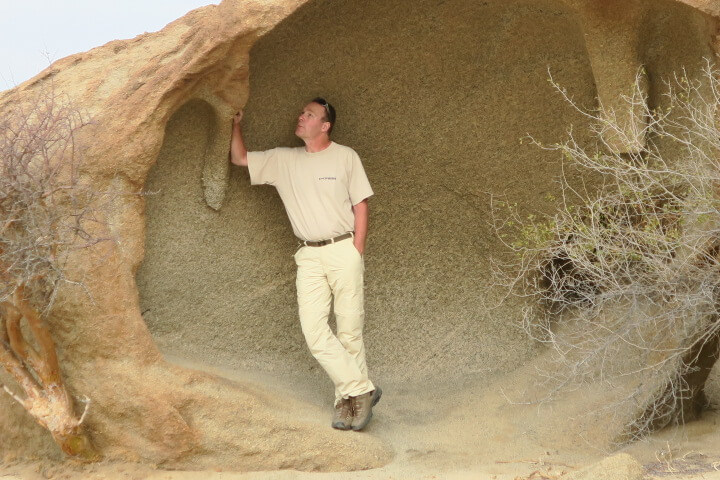 Wüstenquell Guest Farm Namibië bijzondere rotsformaties