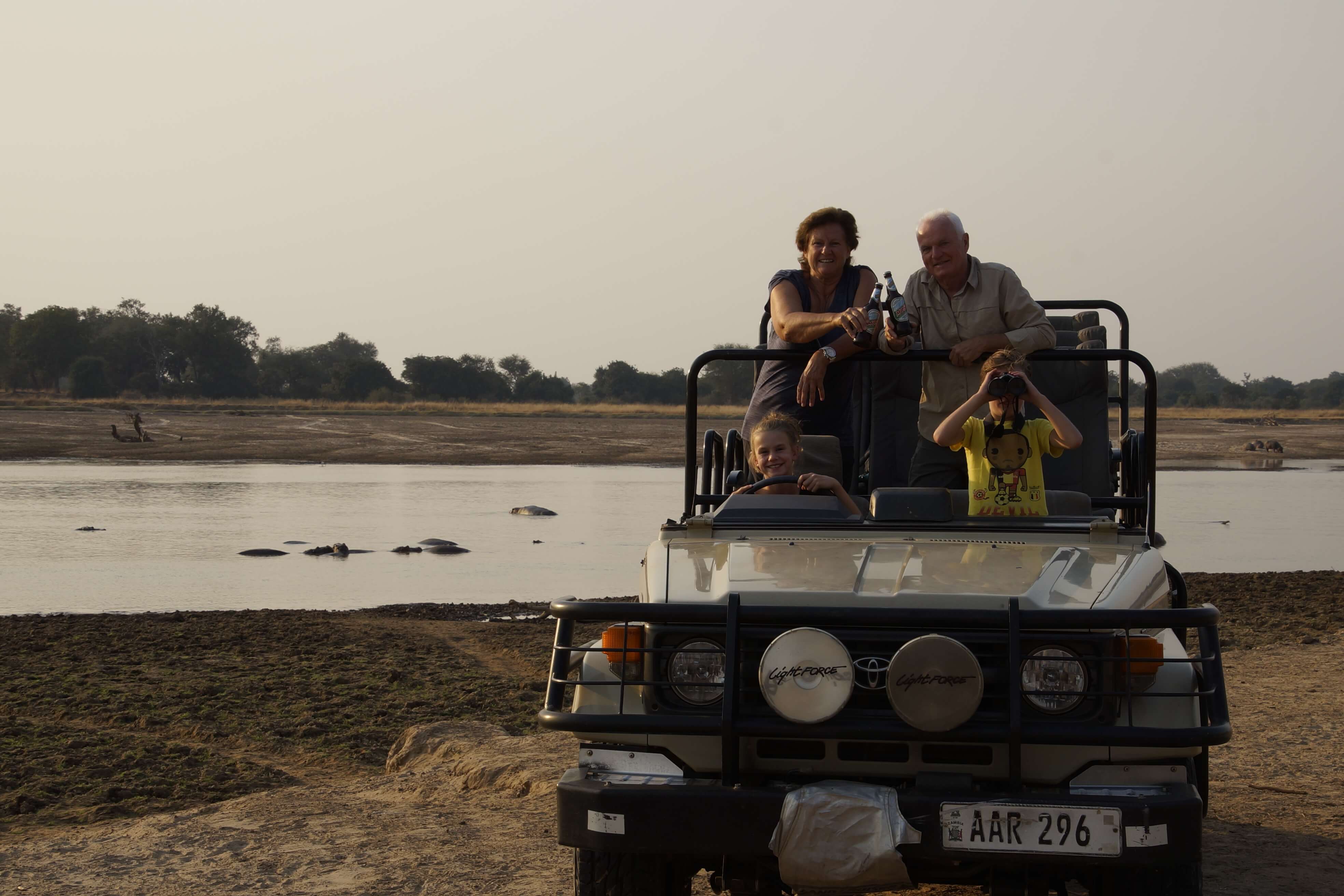 Familie van Sintruyen op safari in South Luangwa National Park Zambia