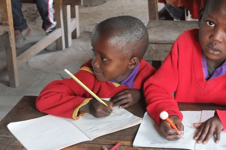Schoolkinderen in Arusha Tanzania
