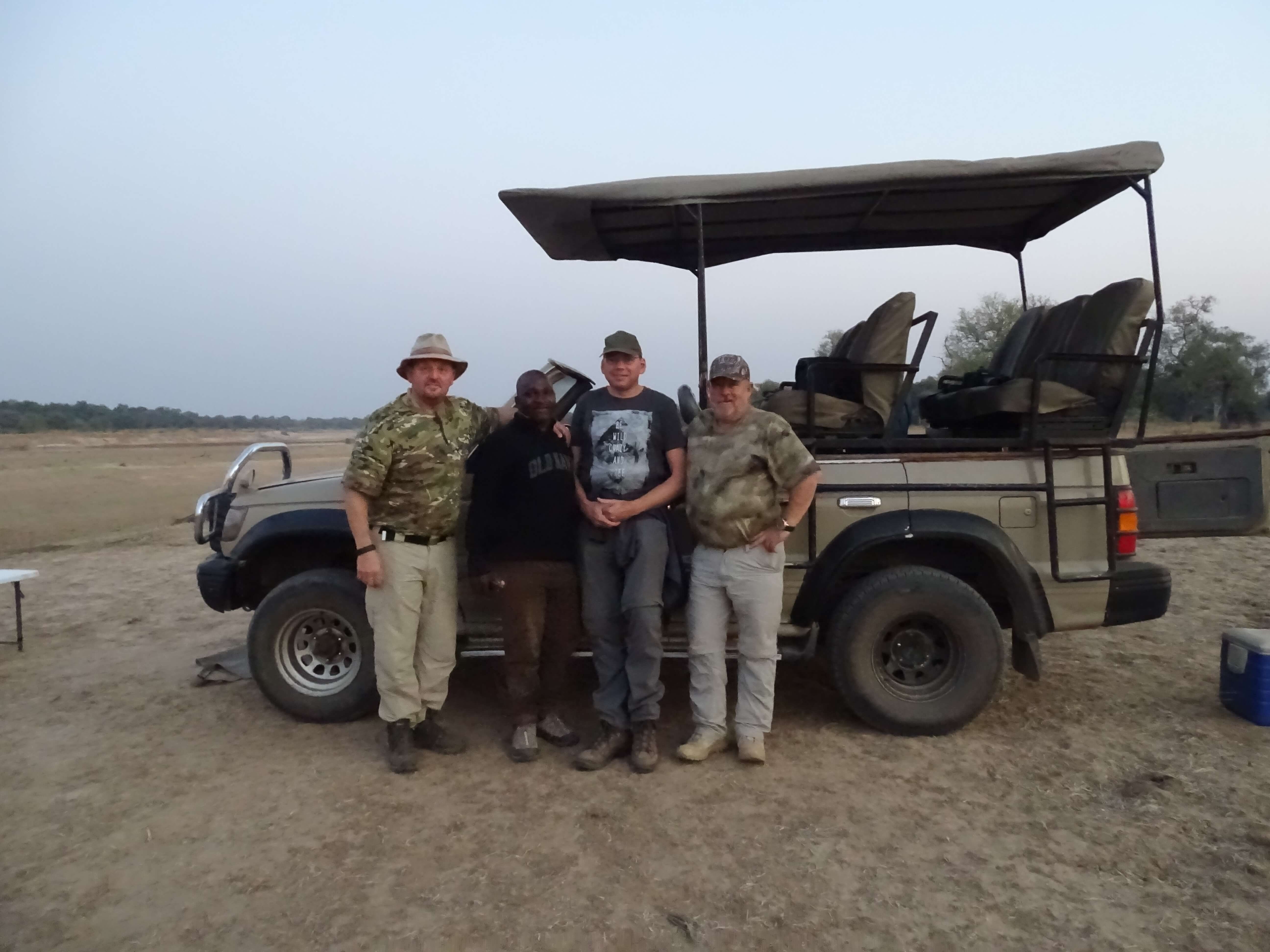 Chris, Paul en Wilco op safari in Zambia en Malawi