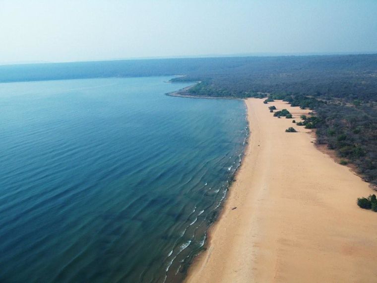 Lake Tanganyika, kustlijn, Zambia